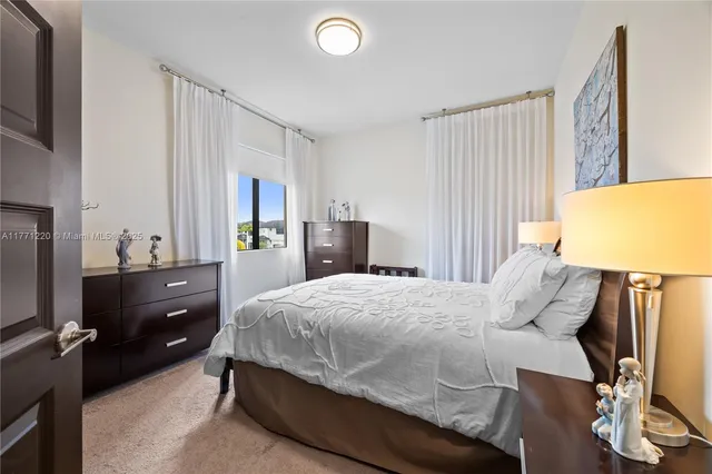 $1,180,000 | 15742 Northwest 88th Avenue, Miami Lakes, FL 33018