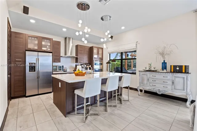 $1,180,000 | 15742 Northwest 88th Avenue, Miami Lakes, FL 33018