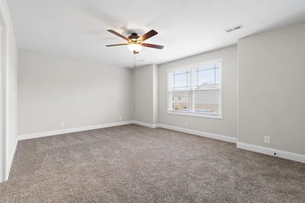 $1,595 | 338 Fallow Drive, Clarksville, TN 37040