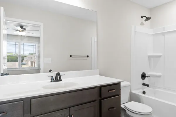 $1,595 | 338 Fallow Drive, Clarksville, TN 37040