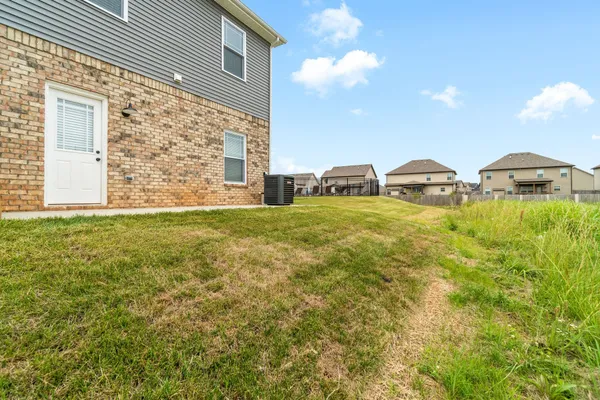 $1,595 | 338 Fallow Drive, Clarksville, TN 37040