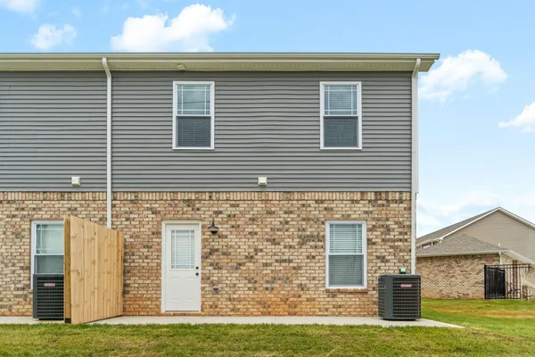 $1,595 | 338 Fallow Drive, Clarksville, TN 37040