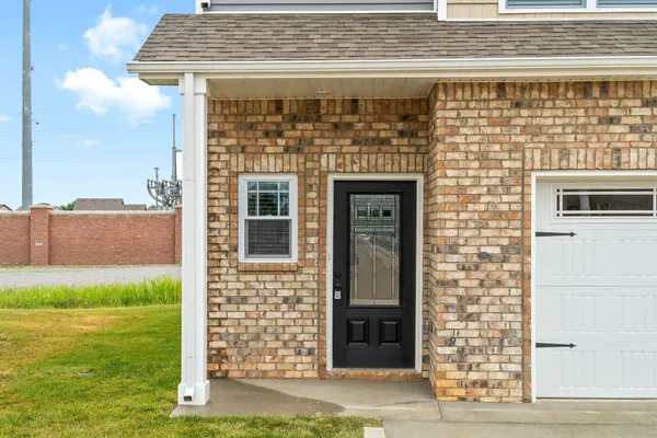 $1,595 | 338 Fallow Drive, Clarksville, TN 37040