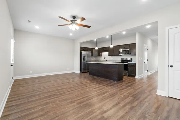 $1,595 | 338 Fallow Drive, Clarksville, TN 37040