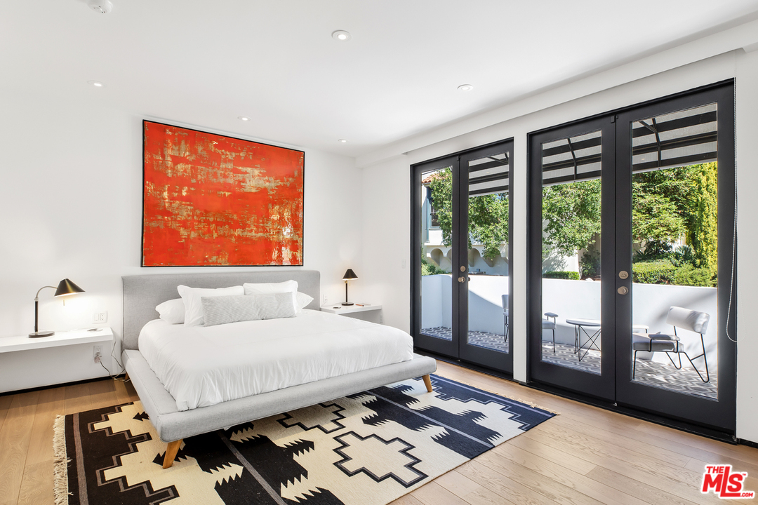 1660 Queens Road Los Angeles, CA 90069 - Photo 15 of 20 Gallery Image 15