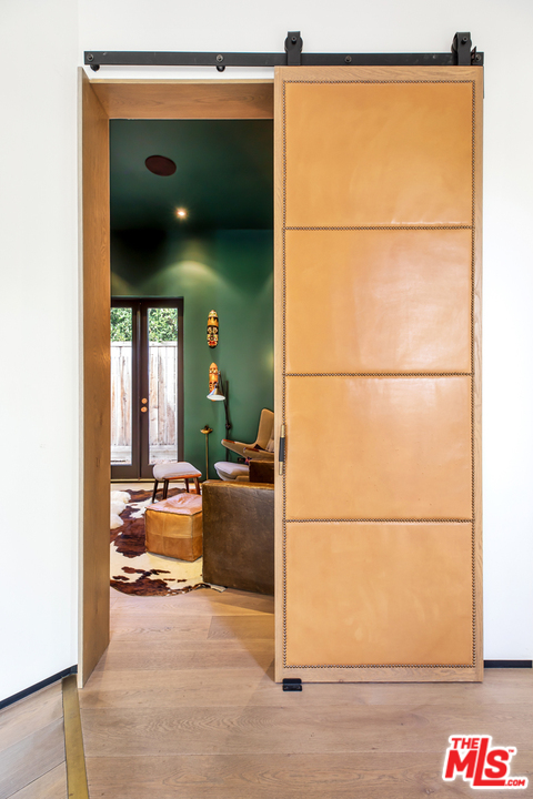 1660 Queens Road Los Angeles, CA 90069 - Photo 8 of 20 Gallery Image 8