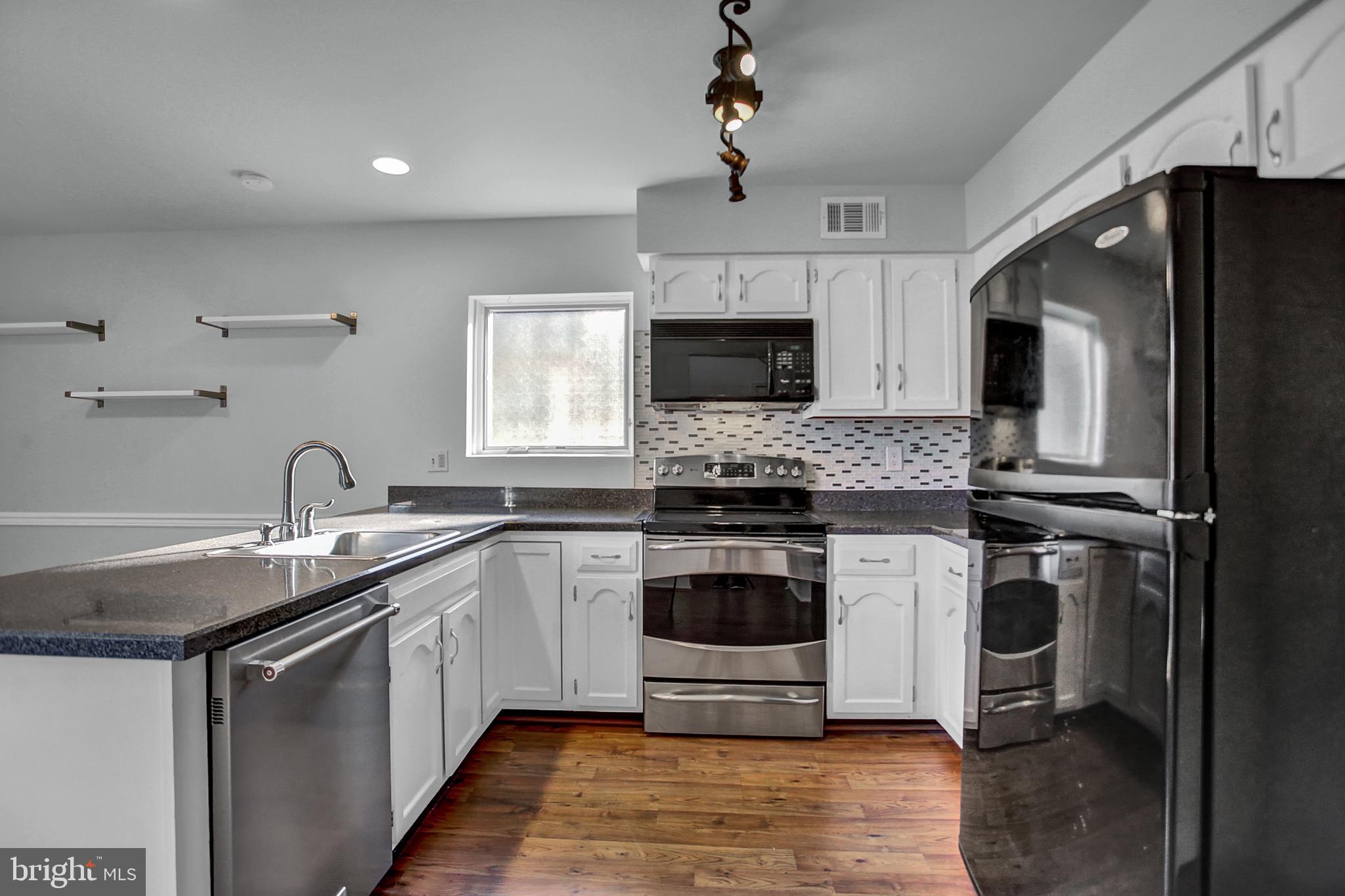 1320 Heyward Road Chesterbrook, PA 19087 - Photo 5 of 54 Gallery Image 5