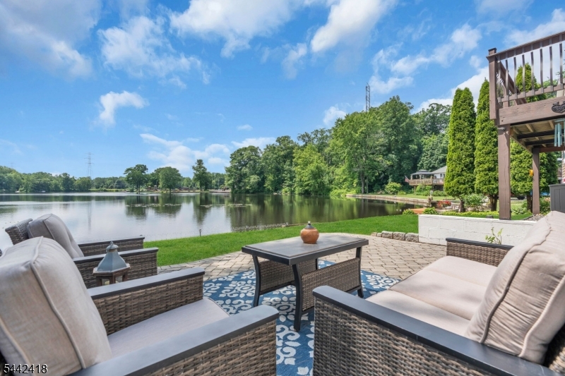 3 Duck Point Terrace Wharton, NJ 07885 - Photo 3 of 38