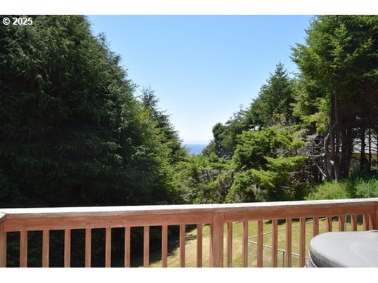34518 Mutts Way Gold Beach, OR 97444 - Photo 22 of 40 a wooden fence