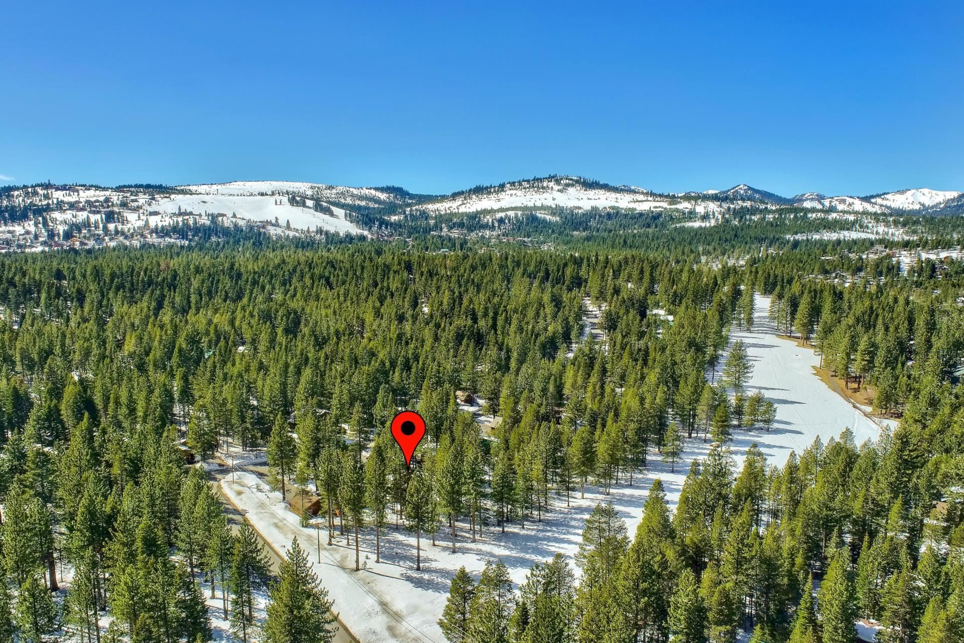 13970 Ski View Loop Truckee, CA 96161 - Photo 5 of 21 a view of outdoor space and city view