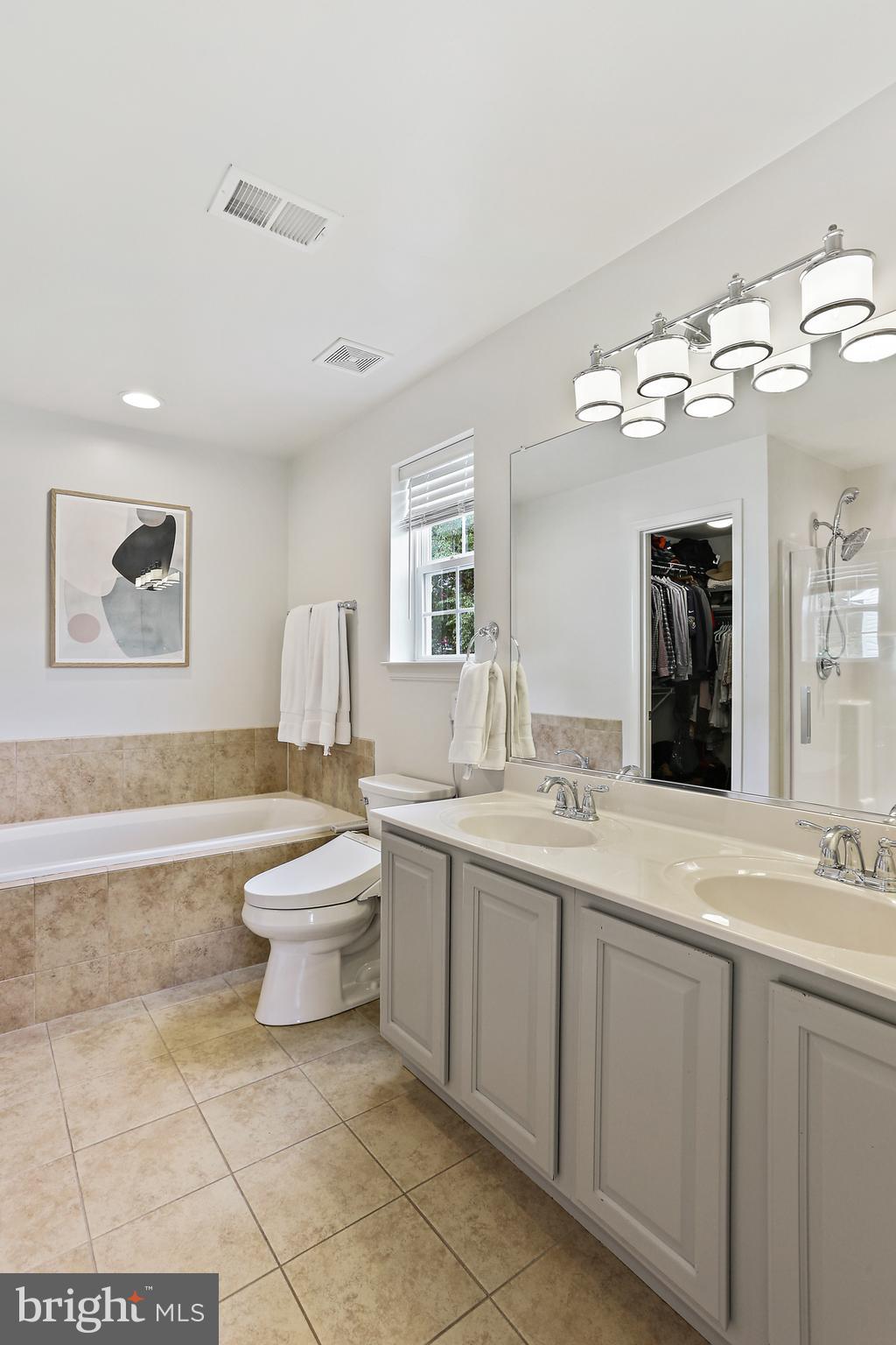 631 Severn Road Severna Park, MD 21146 - Photo 20 of 41 Primary Bath w/Tile flooring