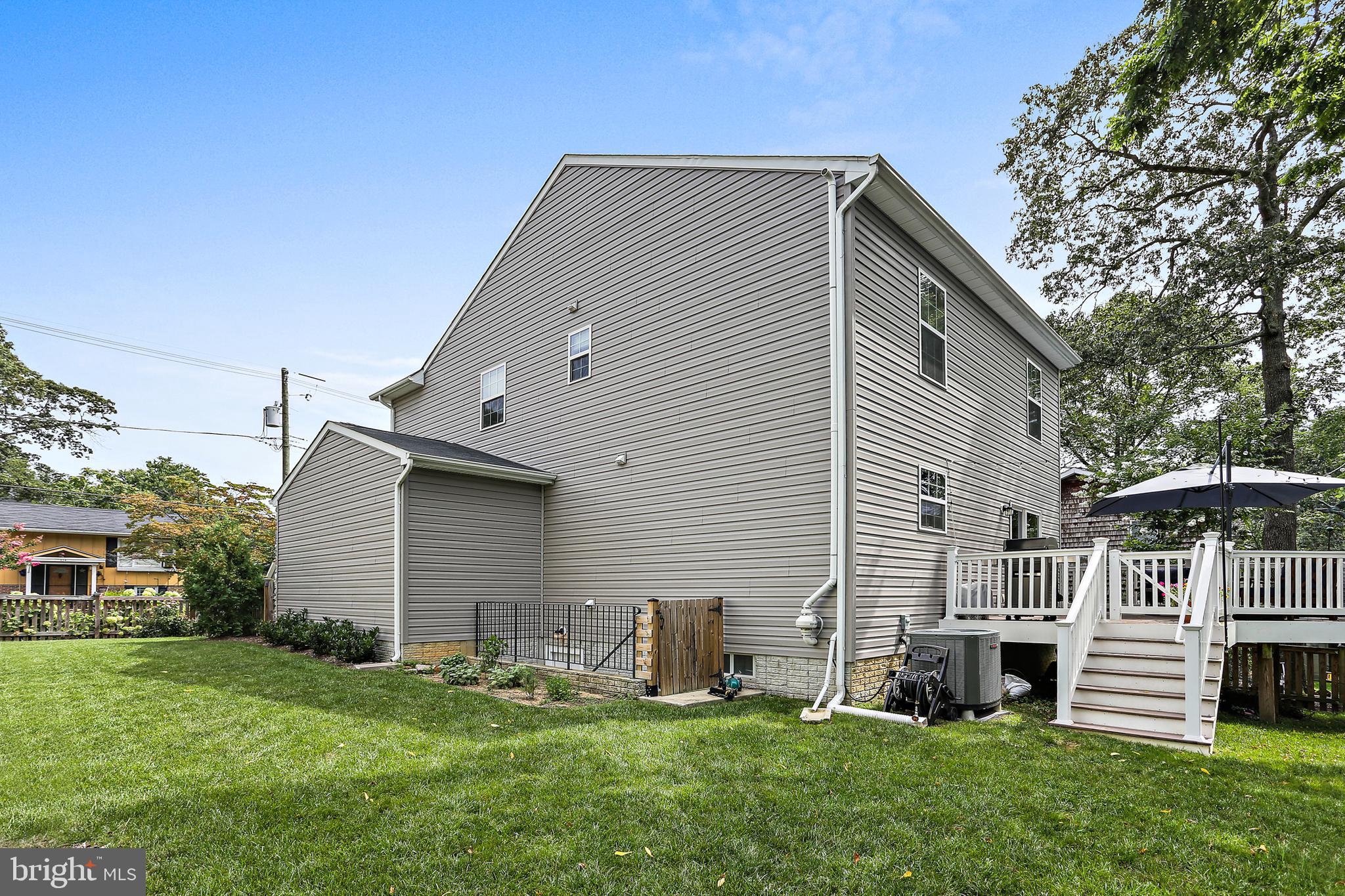 631 Severn Road Severna Park, MD 21146 - Photo 35 of 41 Rear Exterior w/Walk-up and Rear Deck