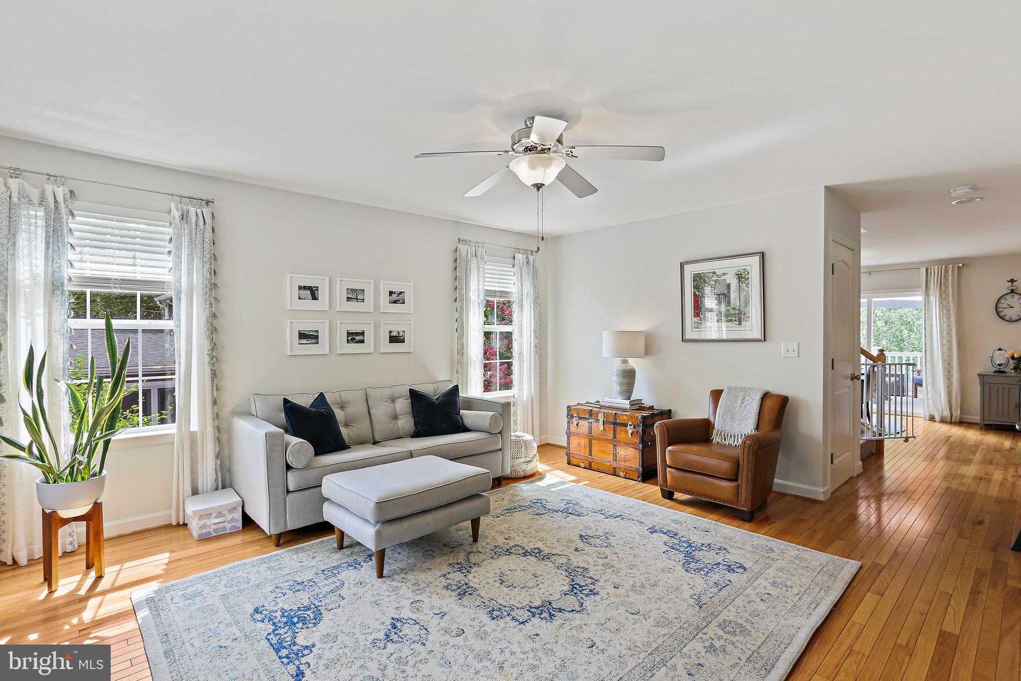 631 Severn Road Severna Park, MD 21146 - Photo 5 of 41 Bright Living Room w/plenty of natural light