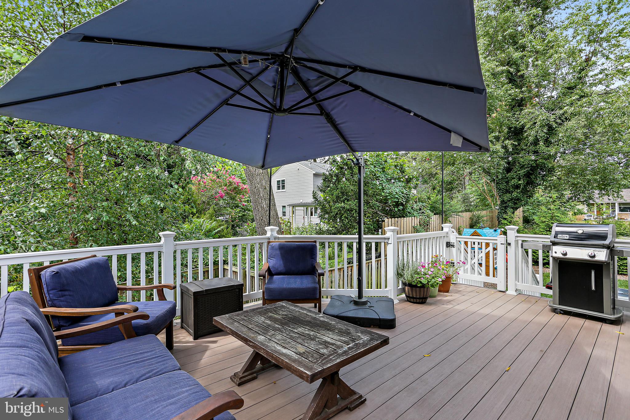 631 Severn Road Severna Park, MD 21146 - Photo 9 of 41 Rear Composite Deck off Dining Room