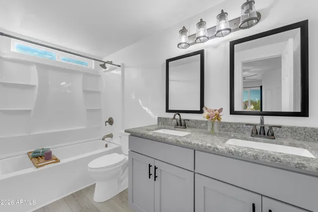 $599,998 | 1852 North Saffron Circle, Mesa, AZ 85205