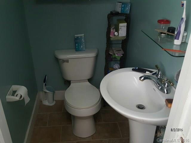 501 Spring Hill Road Matthews, NC 28104 - Photo 6 of 10 Gallery Image 6