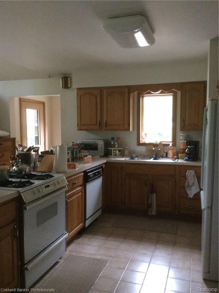 4584 5 Lakes Road North Branch, MI 48461 - Photo 25 of 48 IMG_2037.JPG
