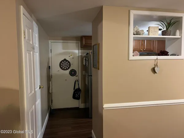 $2,300 | 93 Thimbleberry Road, Malta, NY 12020