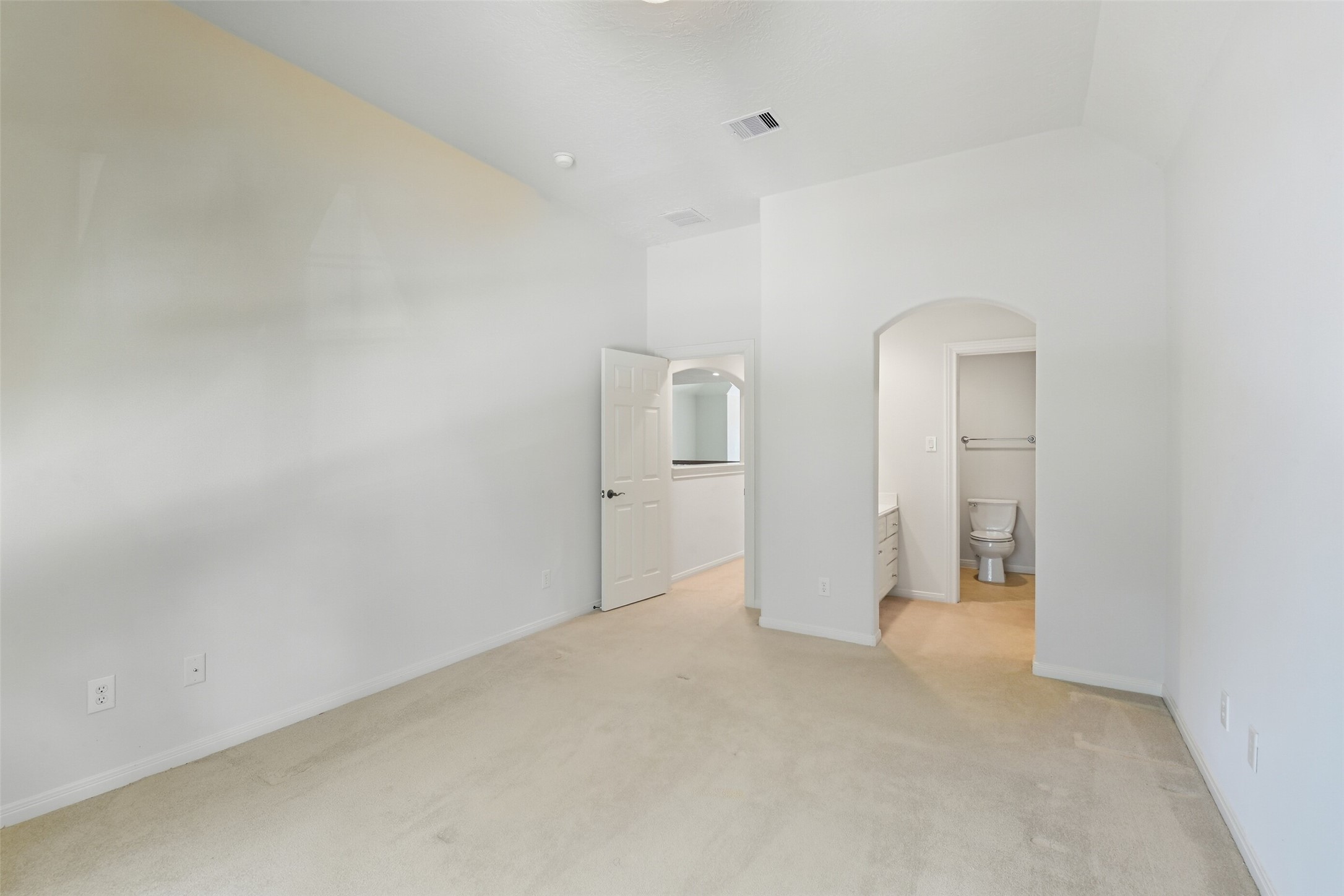 25295 Bull Ridge Drive Porter, TX 77365 - Photo 39 of 49 Bedroom 5 with Jack and Jill Bathroom