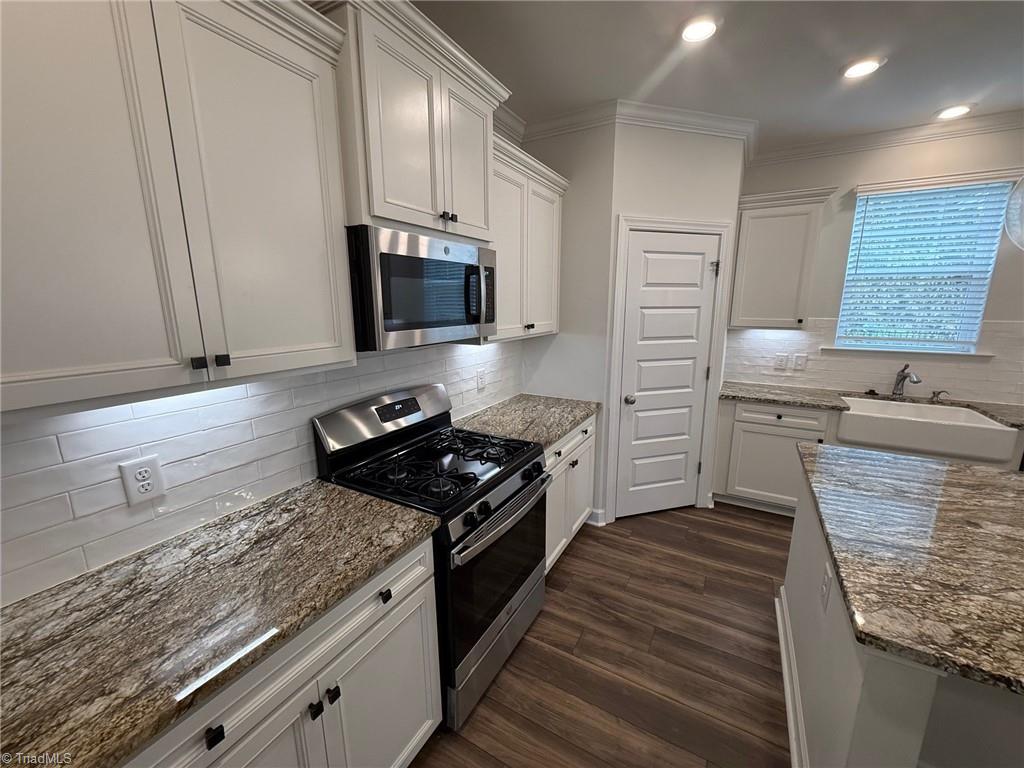 5506 Glad Acres Road Pfafftown, NC 27040 - Photo 10 of 30