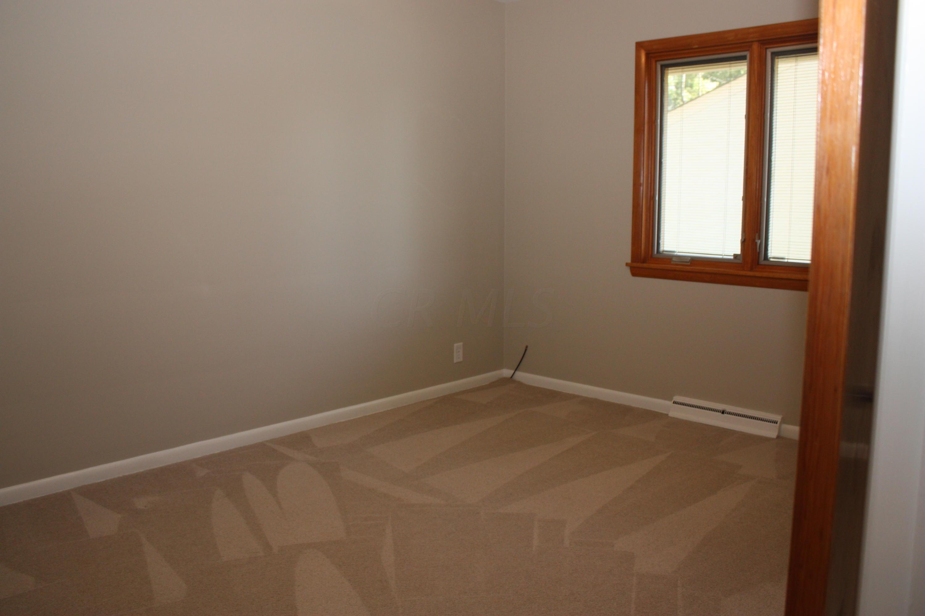 3828 Mountview Road Columbus, OH 43220 - Photo 13 of 22