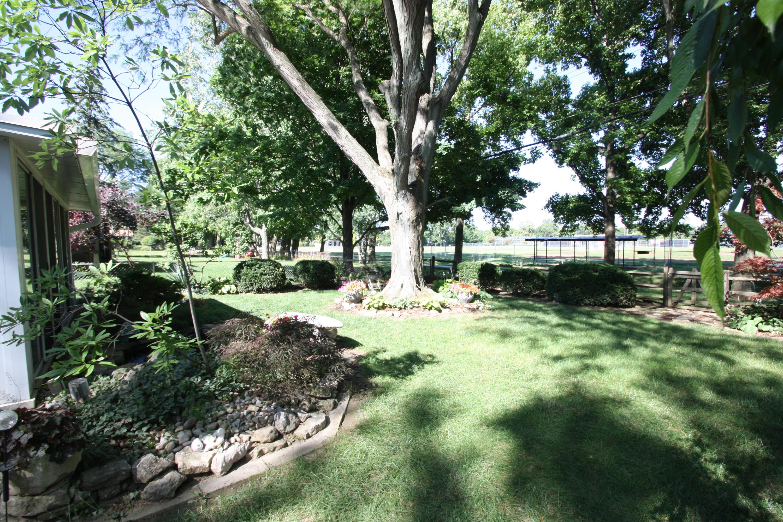 3828 Mountview Road Columbus, OH 43220 - Photo 18 of 22