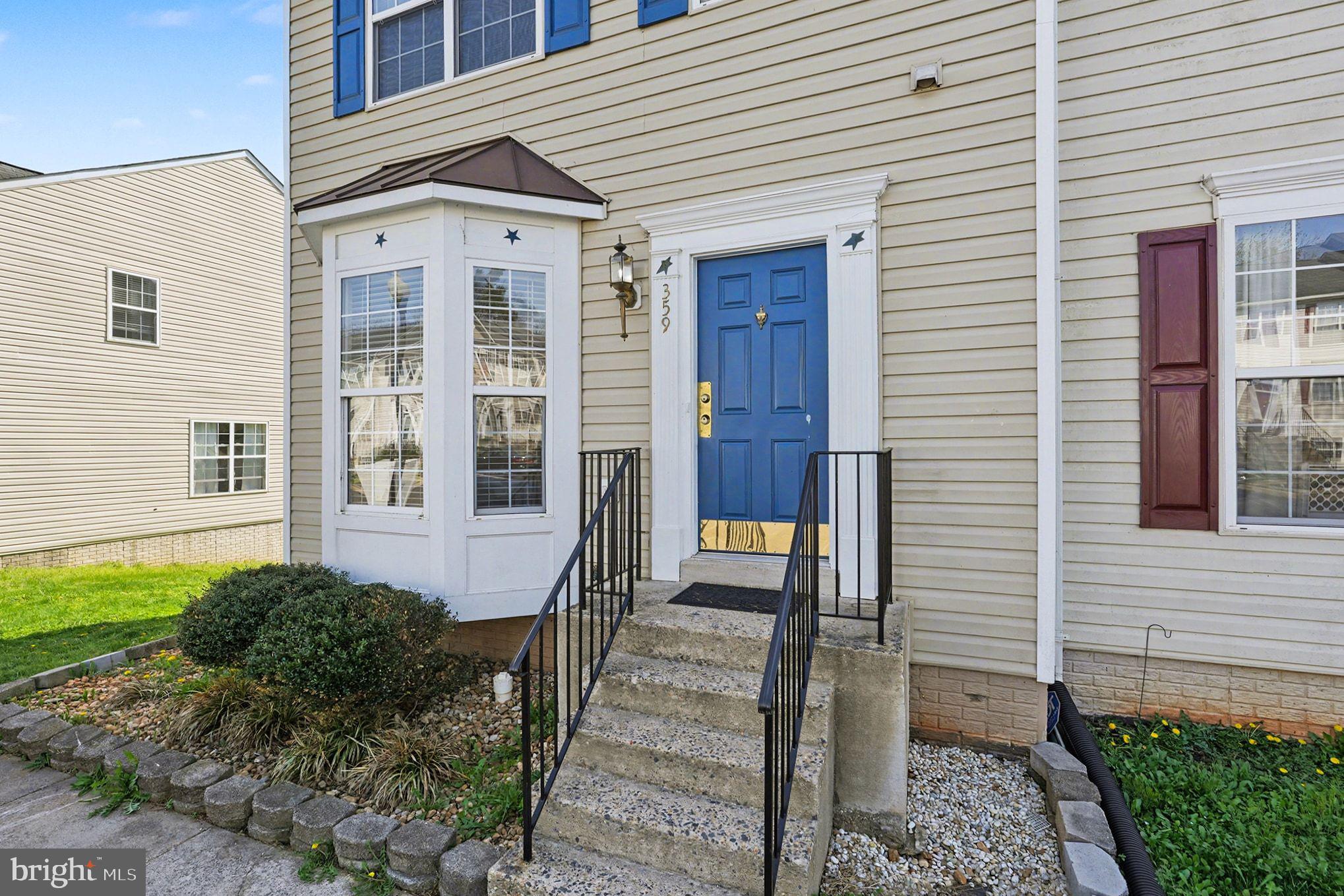 359 Snyder Lane Culpeper, VA 22701 - Photo 2 of 34 End Unit