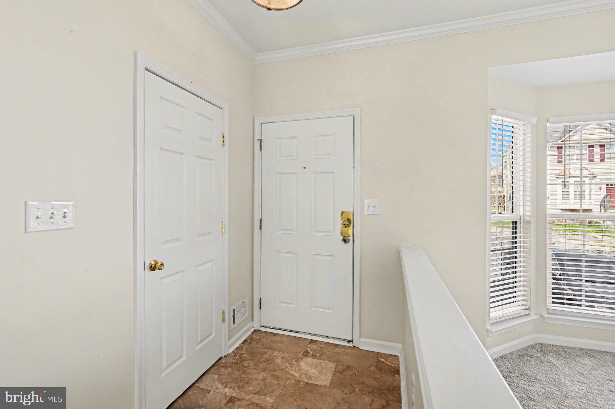 359 Snyder Lane Culpeper, VA 22701 - Photo 5 of 34 Entryway/ Half Bath