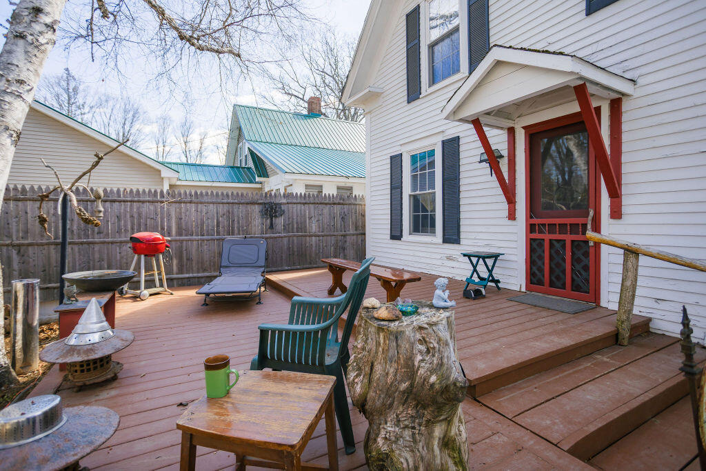 140 Maple Avenue Farmington, ME 04938 - Photo 35 of 56 taylor-kaminsky-photo-36