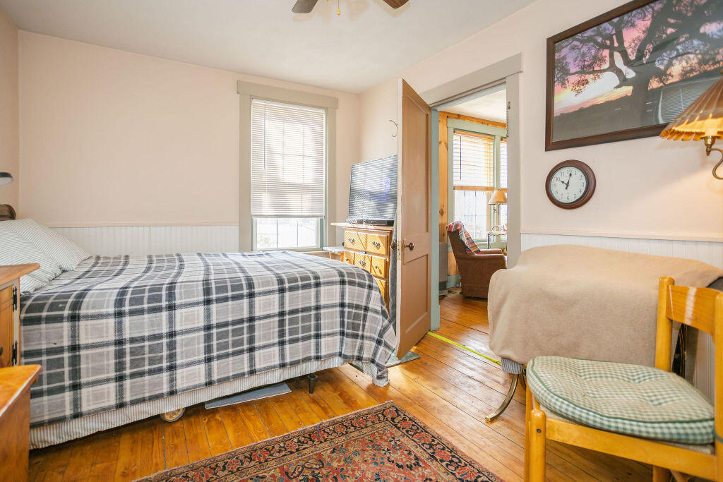 140 Maple Avenue Farmington, ME 04938 - Photo 6 of 56 taylor-kaminsky-photo-5