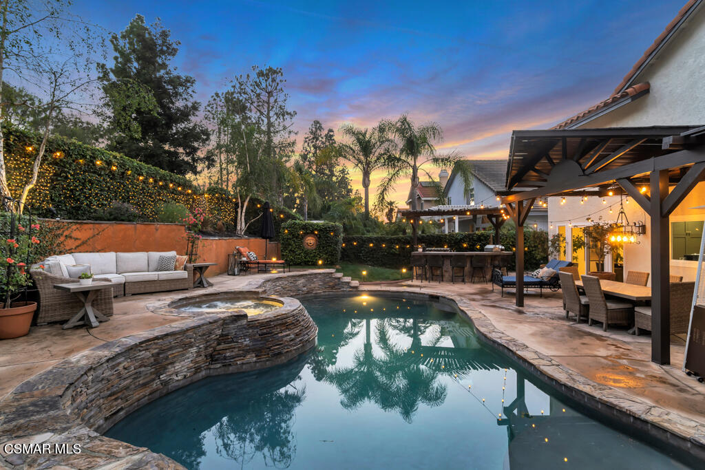 12208 Cherry Grove Street Moorpark, CA 93021 - Photo 76 of 85 12208 Cherry Grove St- HsHProd-1016