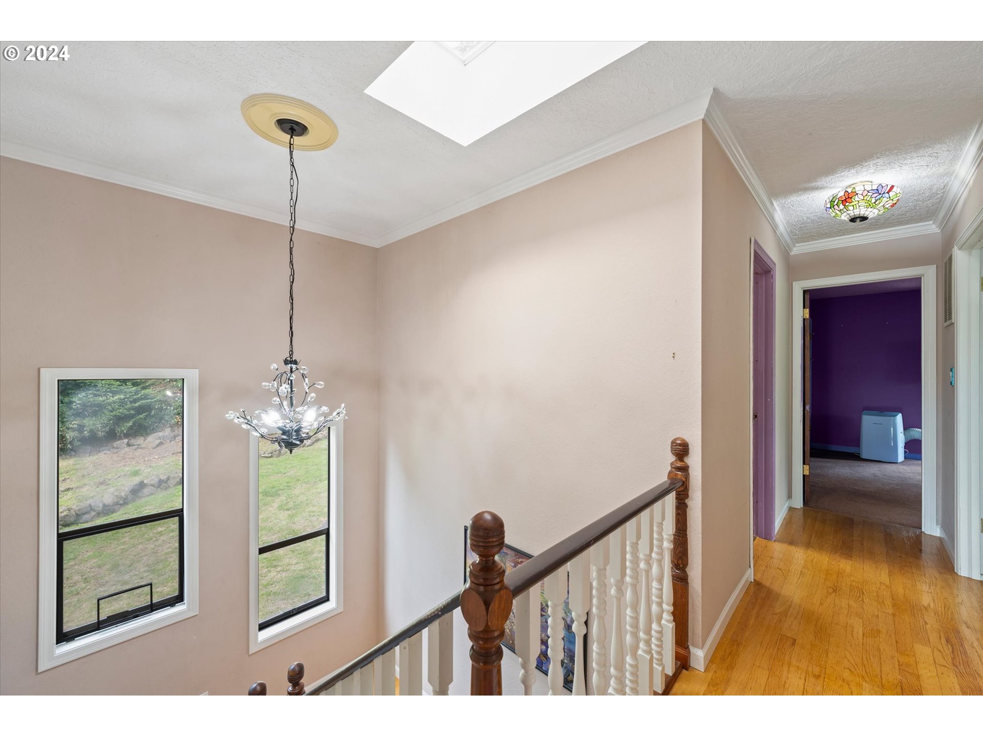 3516 Sunset Way Longview, WA 98632 - Photo 18 of 37 a view interior of a house and natural light