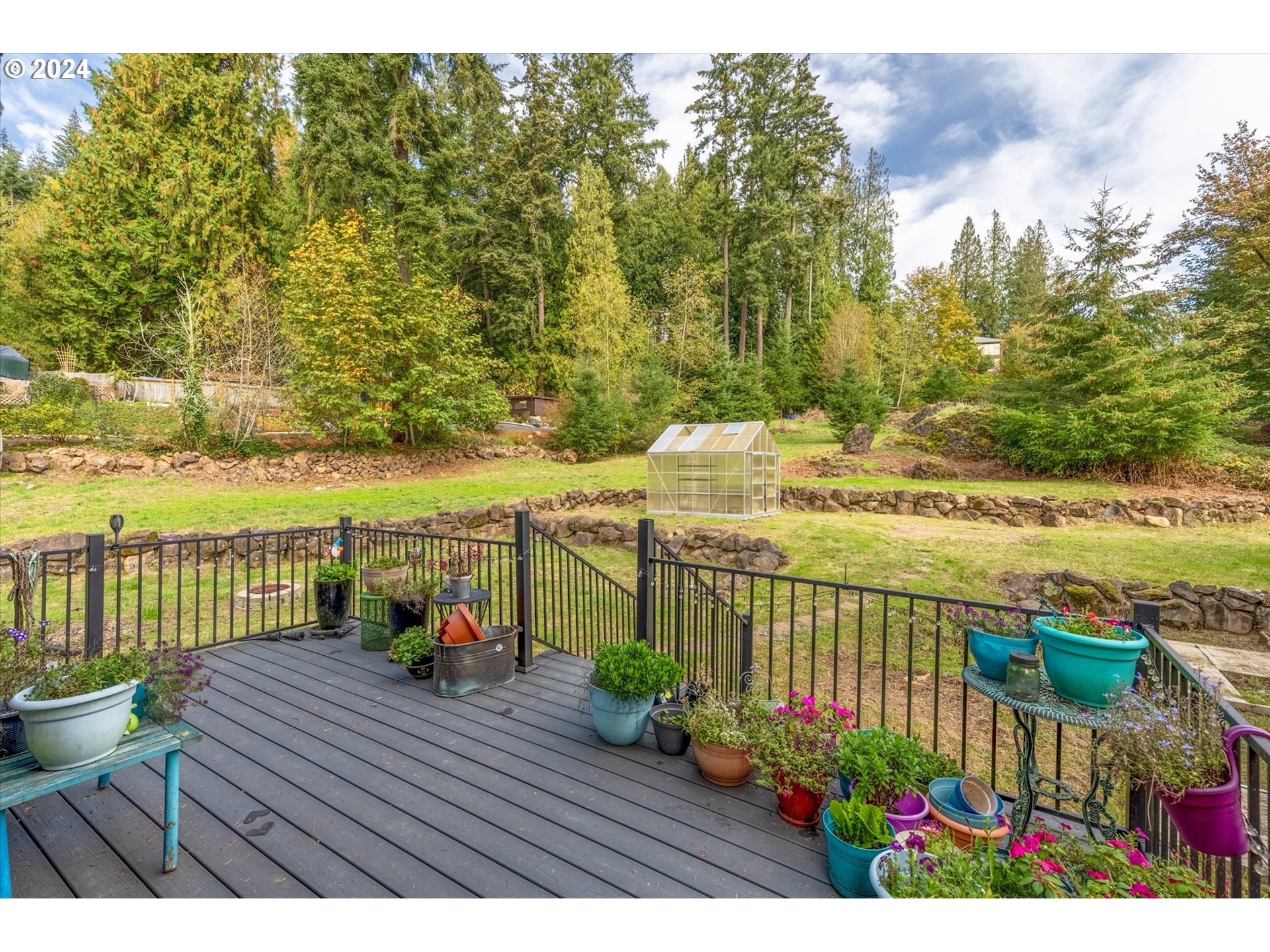 3516 Sunset Way Longview, WA 98632 - Photo 31 of 37 a view of a balcony with wooden floor