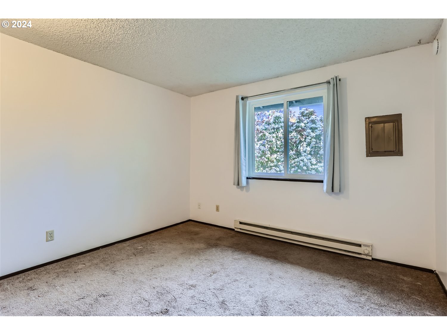 12630 Northwest Barnes Road, Unit 5 Portland, OR 97229 - Photo 8 of 17 Gallery Image 8