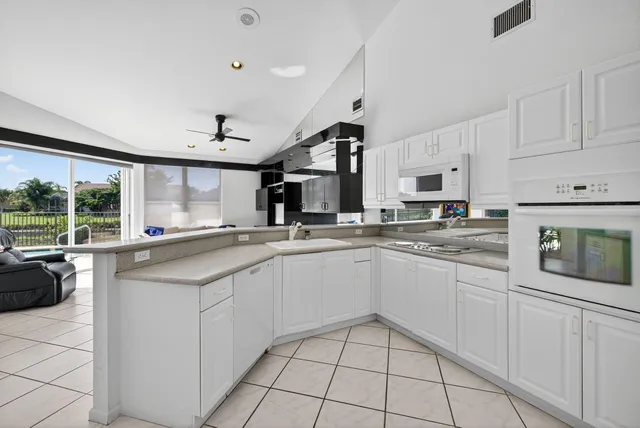 $499,000 | 7728 Bridlington Drive, Boynton Beach, FL 33472