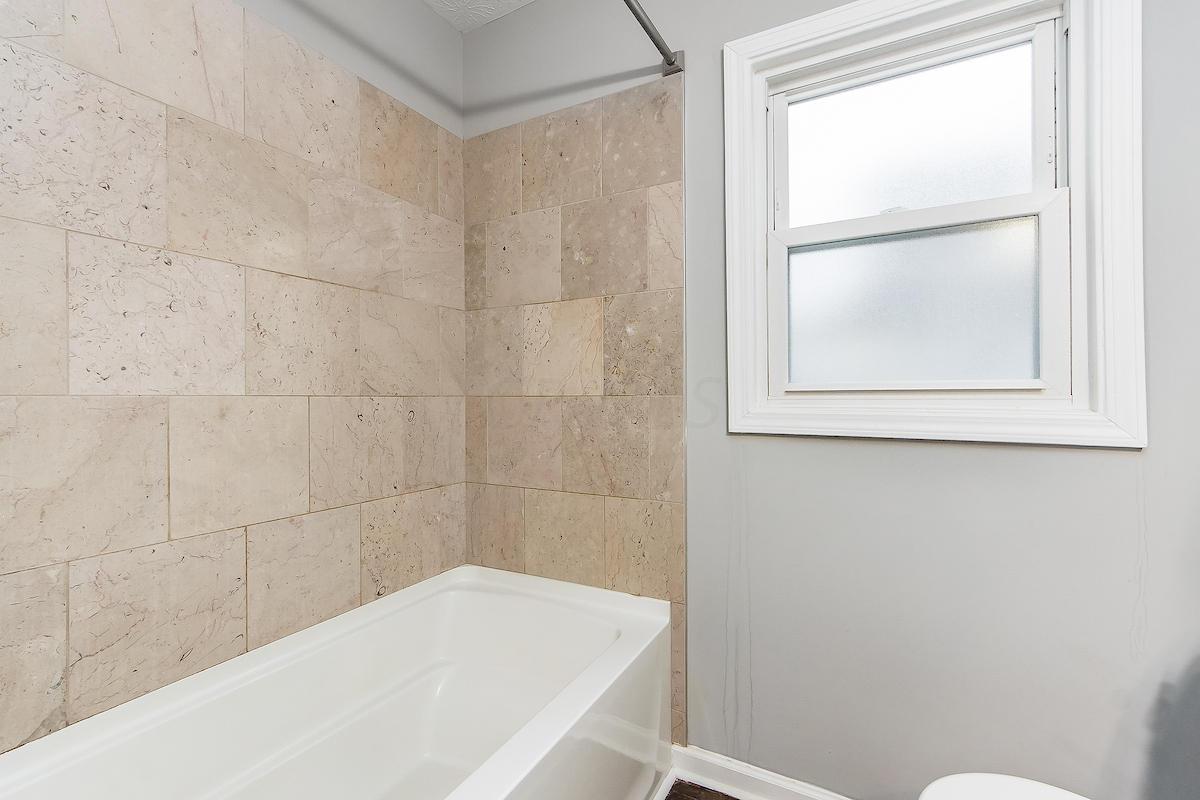 142 East Beaumont Road Columbus, OH 43214 - Photo 31 of 43 Gallery Image 31
