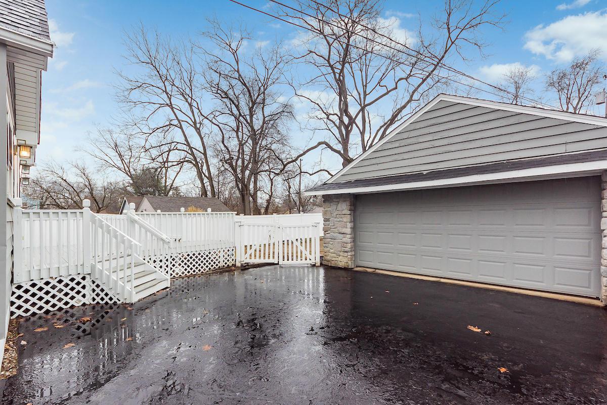 142 East Beaumont Road Columbus, OH 43214 - Photo 5 of 43 Gallery Image 5
