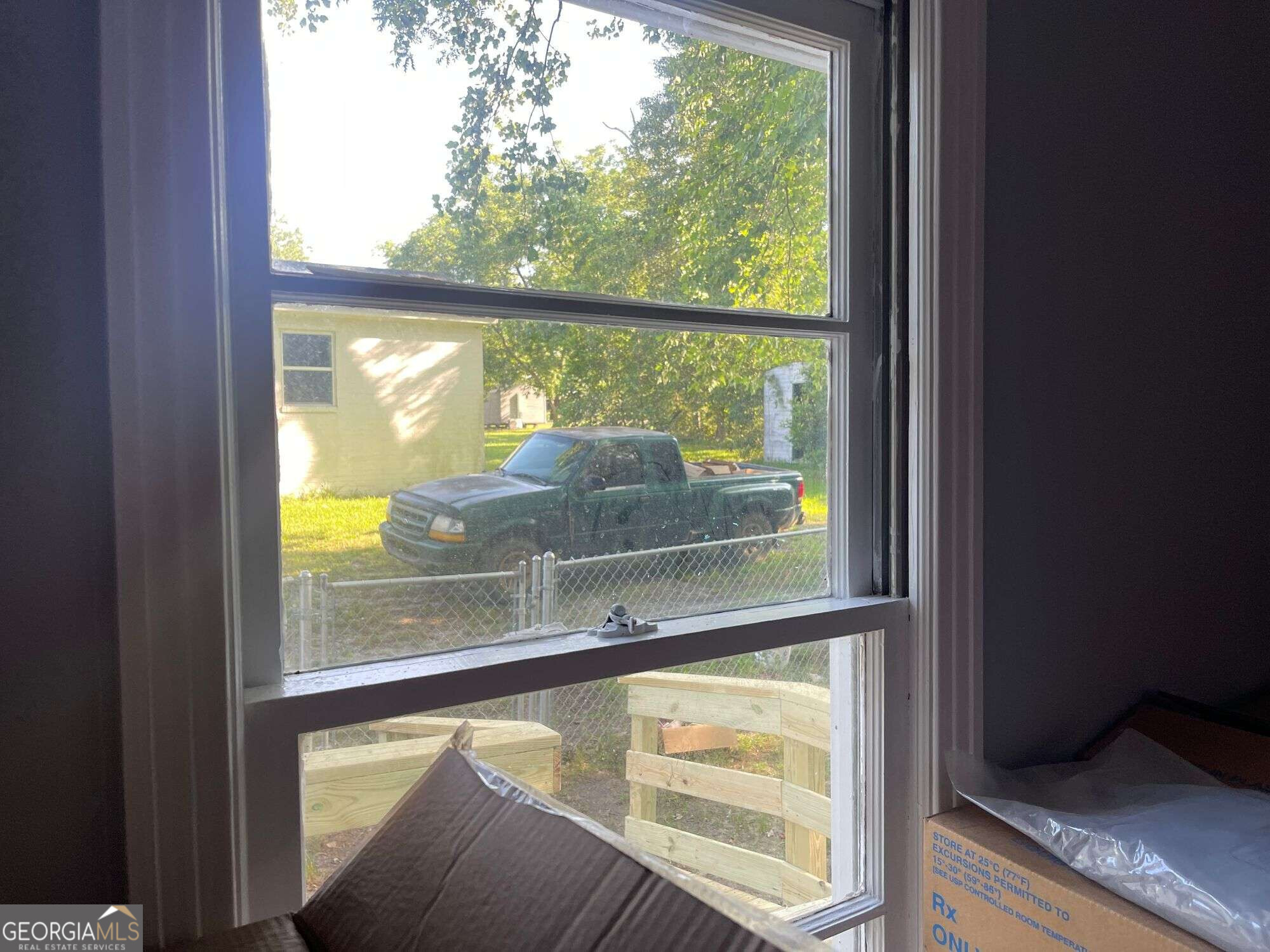 646 North Main Street Swainsboro, GA 30401 - Photo 24 of 27 a view of room with window