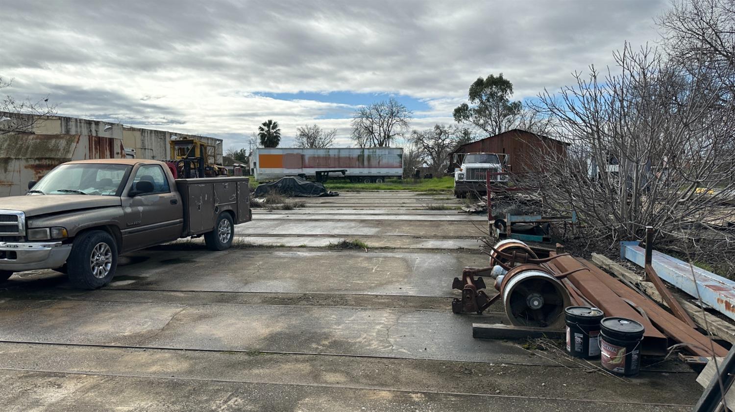 728 14th Street Colusa, CA 95932 - Photo 7 of 12 a view of car parked in parking lot