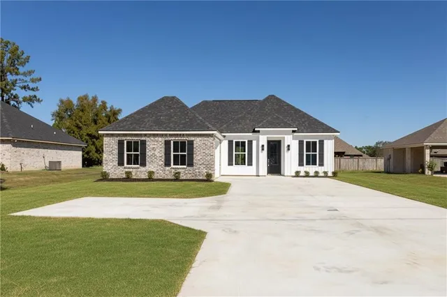 $245,000 | 18057 Old Covington Highway, Hammond, LA 70403
