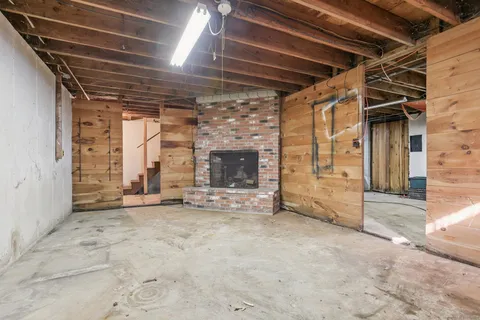 $550,000 | 16 Green Avenue, Stonington, CT 06379