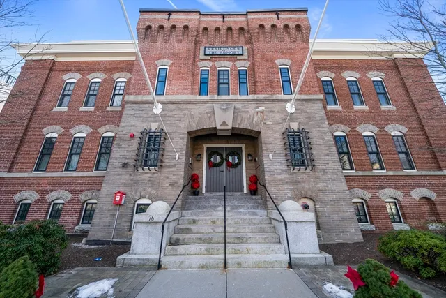 $669,000 | 76 Court Street, Unit 4, Plymouth, MA 02360