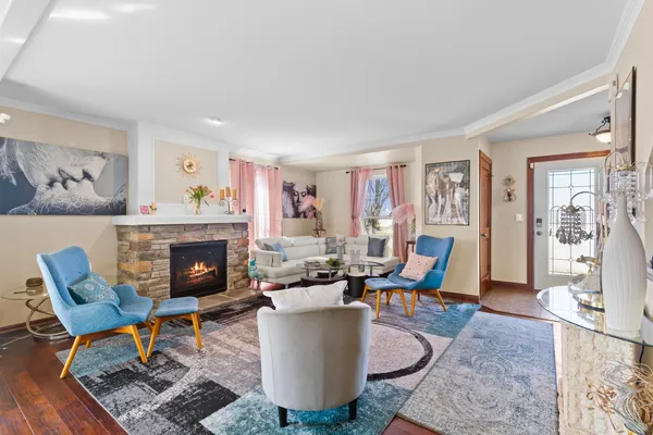 $425,000 | 9502 West Parkland Court, Milwaukee, WI 53224
