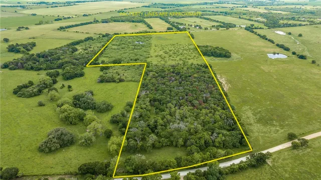 $391,500 | 2117 St Marlin Tx 76661, Marlin, TX 76661