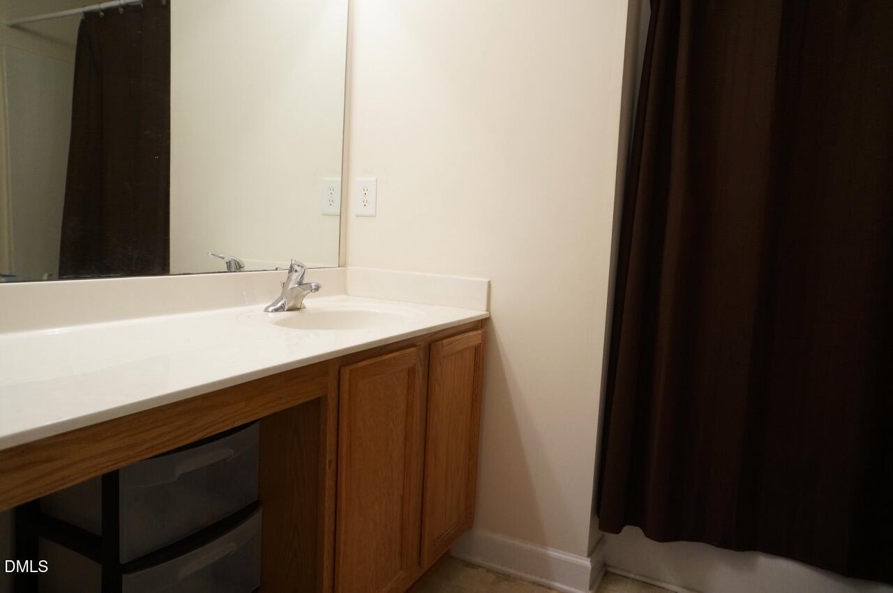 8817 Orchard Grove Way Raleigh, NC 27612 - Photo 12 of 17 DSC06225