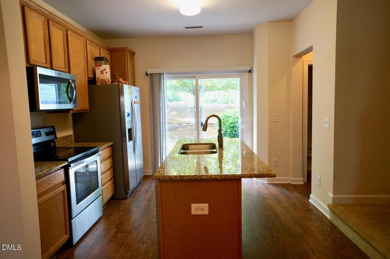 8817 Orchard Grove Way Raleigh, NC 27612 - Photo 8 of 17 DSC06221