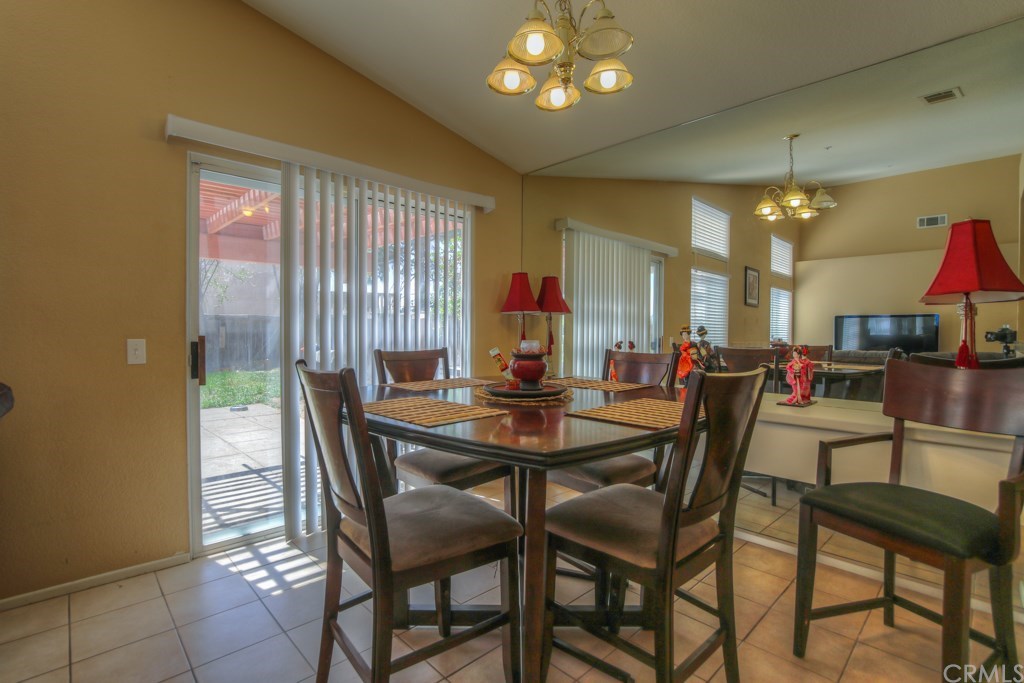 27865 Norwood Street Highland, CA 92346 - Photo 14 of 30