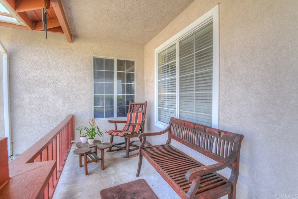 27865 Norwood Street Highland, CA 92346 - Photo 4 of 30