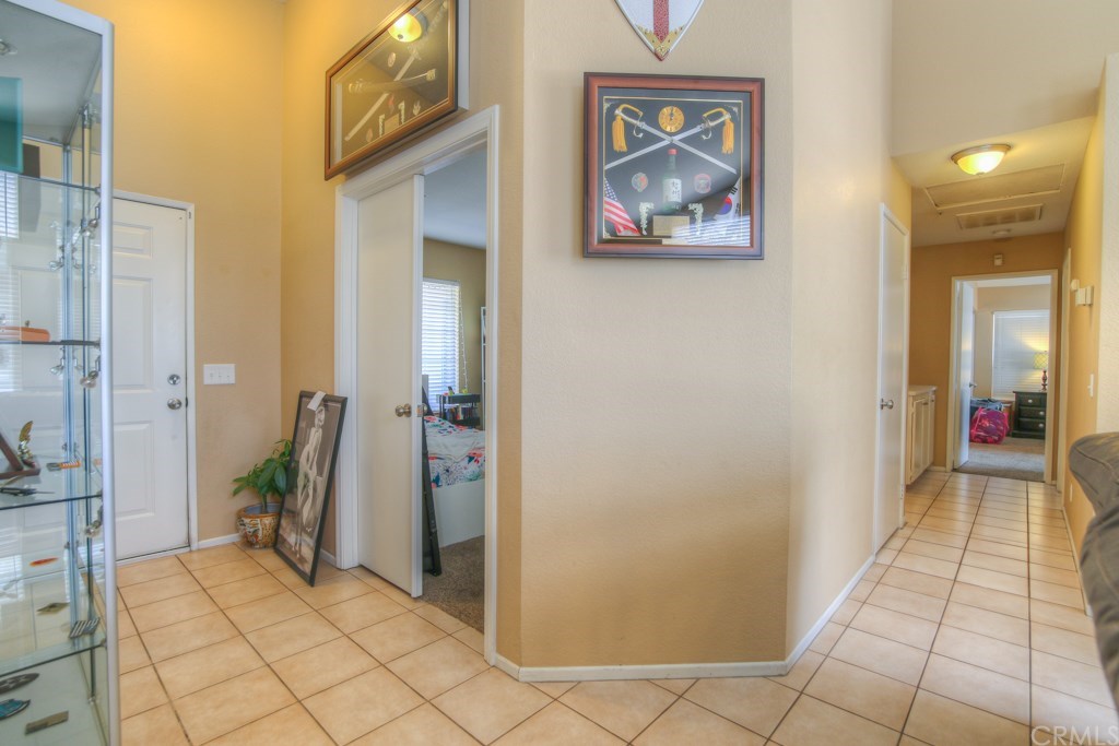 27865 Norwood Street Highland, CA 92346 - Photo 9 of 30