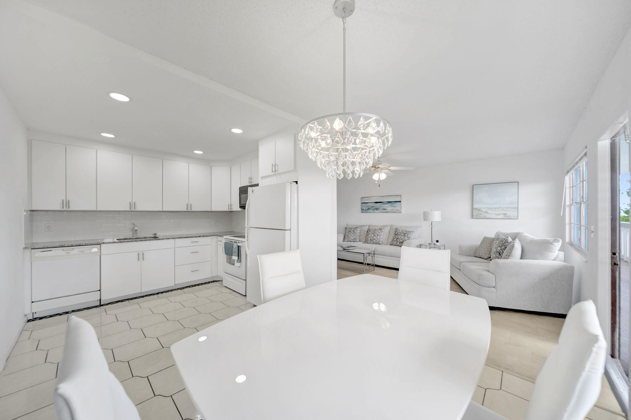 4039 Rexford A, Unit C Boca Raton, FL 33434 - Photo 14 of 87 Natural light pours in